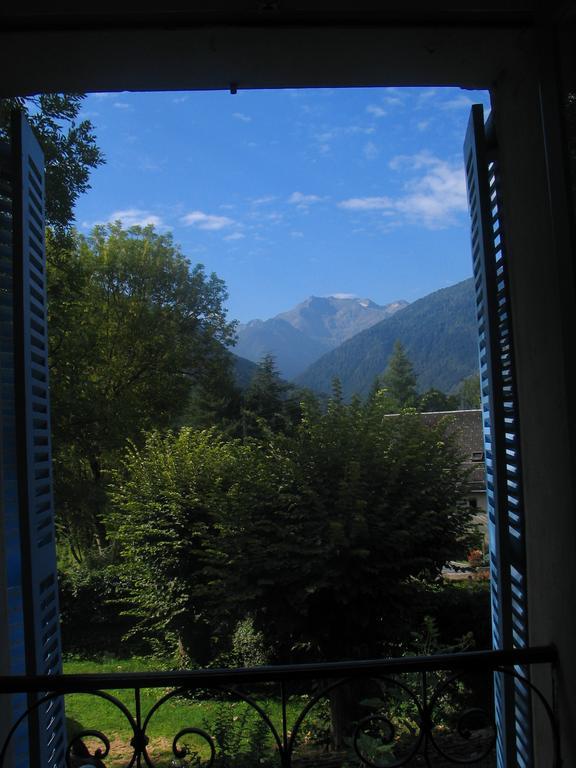 Montauban-de-Luchon Papilio Bed & Breakfast エクステリア 写真